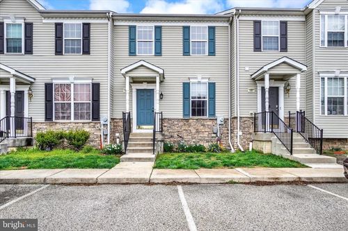 1905 Jamestown Ln, YORK, PA, 17408-8809 | Card Image