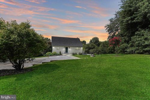 619 E Hillendale Rd, CHADDS FORD, PA, 19317-9364 | Card Image