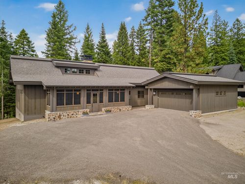 16 Vernon Ct, McCall, ID, 83638-1000 | Card Image