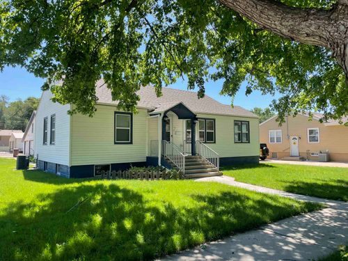 1719 Avenue B, Gothenburg, NE, 69138-1341 | Card Image