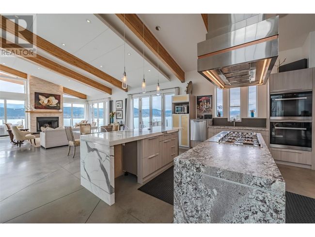 2185 Naramata Rd, House other with 3 bedrooms, 5 bathrooms and 1 parking in Naramata BC | Image 8