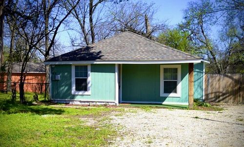 927 Baker St, Denison, TX, 75020-7507 | Card Image