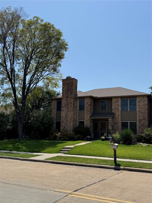 2070 Vista Dr, Lewisville, TX, 75067-7485 | Card Image