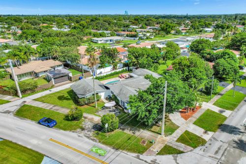 304 N Rainbow Drive, Hollywood, FL, 33021 | Card Image