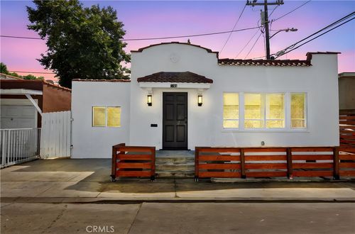 1162 E 9th St, Long Beach, CA, 90813-4805 | Card Image