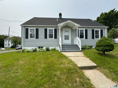 11 Colony St, Stratford, CT, 06615-5727 | Card Image