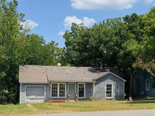 43 W Parnell St, Denison, TX, 75020-2352 | Card Image