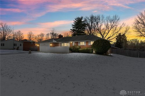 3136 Wolfe Dr, Fairborn, OH, 45324-2142 | Card Image