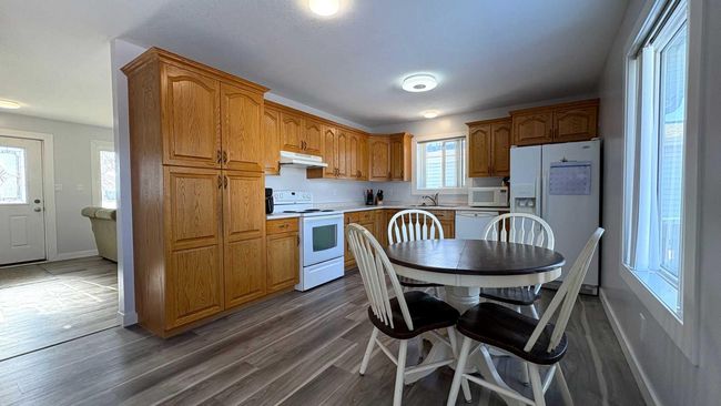614 5 Avenue, House other with 4 bedrooms, 3 bathrooms and 2 parking in Wainwright AB | Image 4