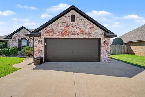 1212 Northridge Blvd, Altus, OK, 73521-2364 | Card Image