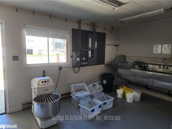 409 Queen St, Home with 0 bedrooms, 0 bathrooms and 4 parking in Huron ON | Image 8