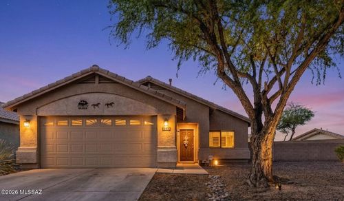 9500 N Winter Wren Ave, Tucson, AZ, 85742-8442 | Card Image
