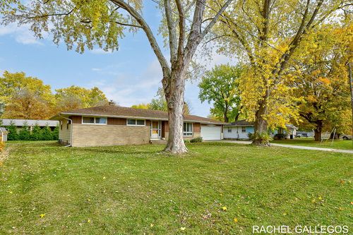 3615 Diamond Dr, Hamilton, MI, 49419-9707 | Card Image