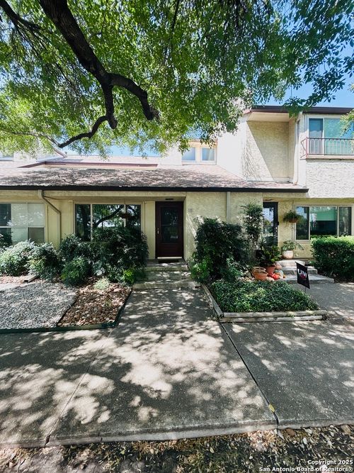 apt-42-7123 Thrush View Ln, San Antonio, TX, 78209-3549 | Card Image