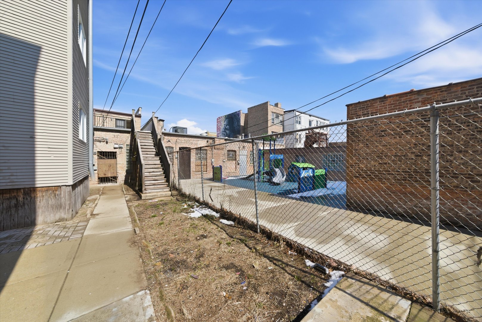 Commercial Sale in Chicago 4