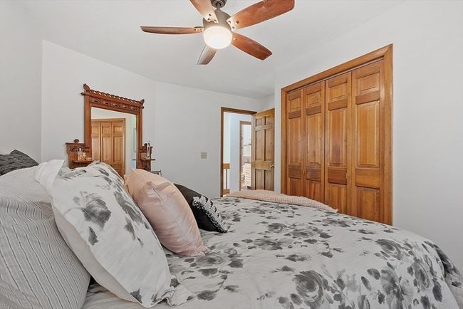 775 E Hill Rd, House other with 3 bedrooms, 3 bathrooms and 6 parking in Oakham MA | Image 33
