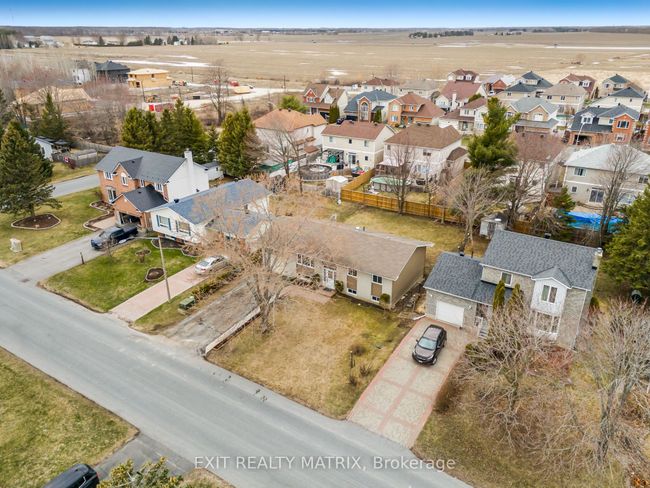 58 Castlebeau St, House other with 6 bedrooms, 2 bathrooms and 4 parking in Embrun ON | Image 32