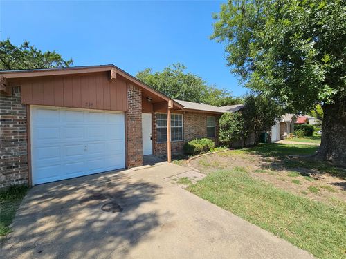 736 Lisa Ln, Cedar Hill, TX, 75104-1776 | Card Image