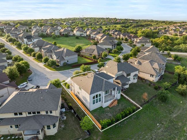 4217 Gallego Cir, House other with 5 bedrooms, 4 bathrooms and 3 parking in Bee Cave TX | Image 37