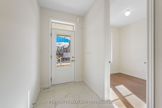 1352 Davis Loop, House other with 3 bedrooms, 3 bathrooms and 1 parking in Lefroy ON | Image 8