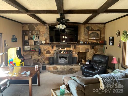 305 Meadowood Cir, Kannapolis, NC, 28081-7123 | Card Image