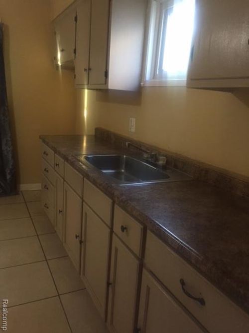 26413 Lehigh Street, Inkster, MI, 48141 | Card Image