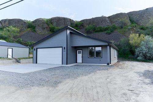 443 Partello Park, Grand Coulee, WA, 99133-5012 | Card Image