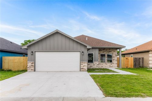 2513 Luzius Dr, Corpus Christi, TX, 78418-5532 | Card Image