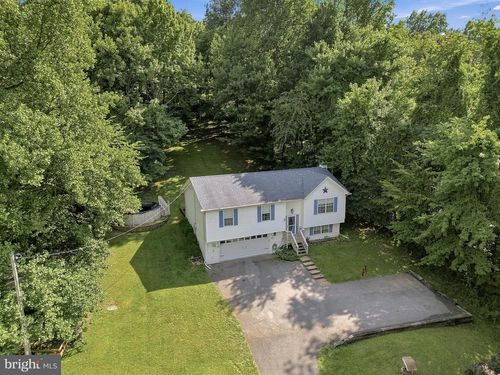 461 Rome Beauty Dr, LINDEN, VA, 22642-6441 | Card Image