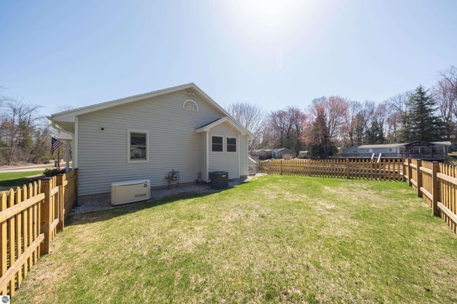 6001 N Silver Pines Dr, House other with 3 bedrooms, 2 bathrooms and null parking in Bellaire MI | Image 21