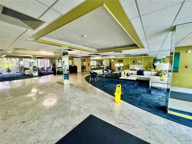 APT-506 - 4330 Hillcrest Dr, Condo with 1 bedrooms, 2 bathrooms and null parking in Hollywood FL | Image 27