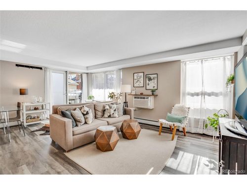 201-1150 Vine St, Denver, CO, 80206-2923 | Card Image