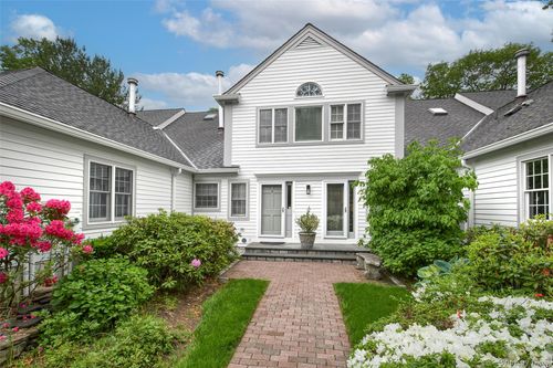 3 Ingleside Ln, White Plains, NY, 10605-5009 | Card Image