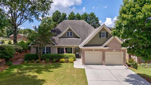 2661 White Rose Dr, Loganville, GA, 30052-8641 | Card Image