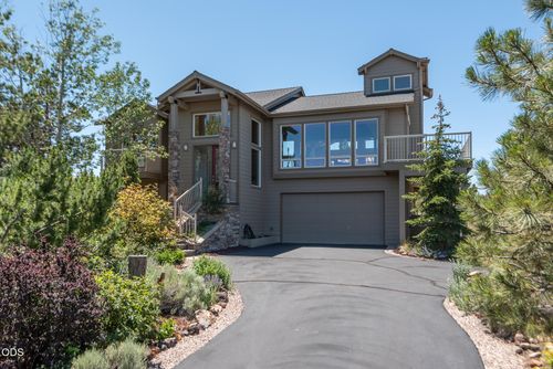 2269 Hawk Owl Ct, Redmond, OR, 97756-7344 | Card Image