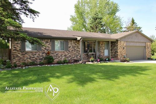 8468 E Lippincott Blvd, Davison, MI, 48423-8327 | Card Image
