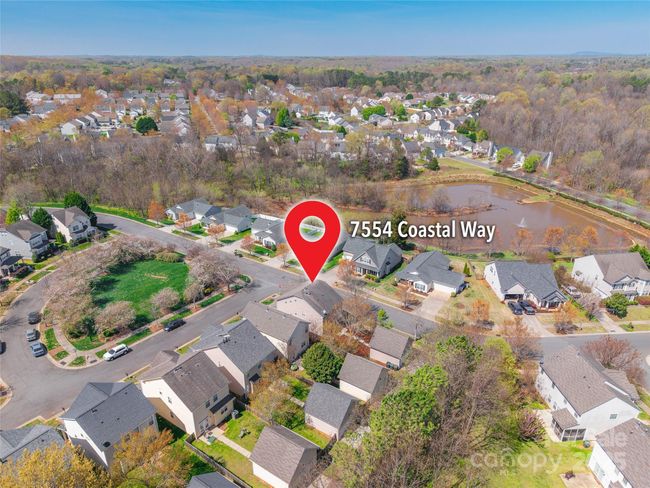 7554 Coastal Way, House other with 4 bedrooms, 3 bathrooms and null parking in Huntersville NC | Image 32