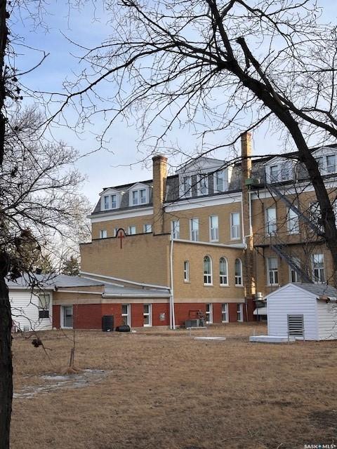 Commercial Sale in Ponteix 2