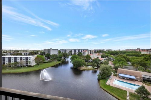 apt-501-2334 S Cypress Bend Dr, Pompano Beach, FL, 33069-5628 | Card Image