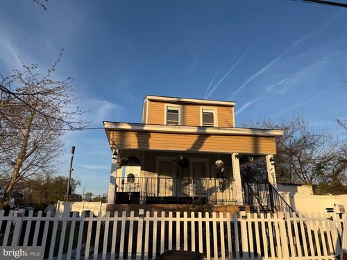 1070 N 31st St, CAMDEN, NJ, 08105-4116 | Card Image