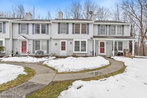 68 Constitution Way, Franklin, NJ, 07416-2150 | Card Image