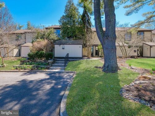 11 Eden Roc, NEW HOPE, PA, 18938-1225 | Card Image