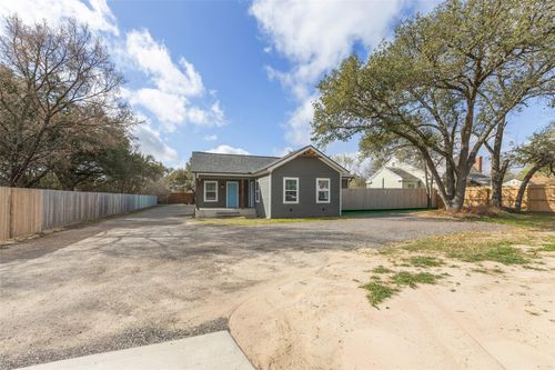 1557 E East William J Bryan Parkway, Bryan, TX, 77803 | Card Image