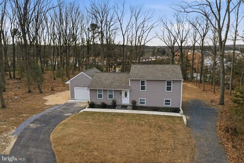 7428 Hawkins Dr, HANOVER, MD, 21076-1523 | Card Image