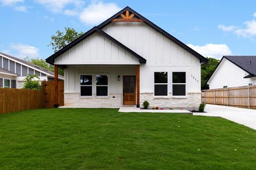 1417 E Baltimore Ave, Fort Worth, TX, 76104-6111 | Card Image
