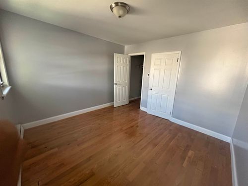 6-33 Emerson Ave, Jersey City, NJ, 07306-6954 | Card Image