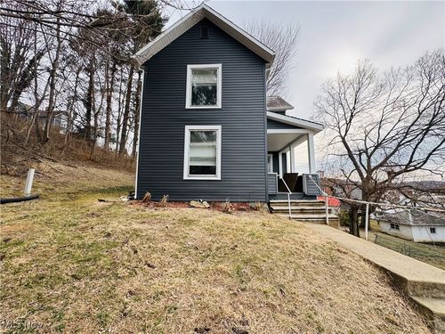 257 N 5th St, McConnelsville, OH, 43756-1282 | Card Image