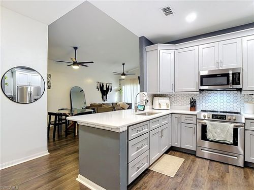 1923-4241 Bellasol Cir, FORT MYERS, FL, 33916-7371 | Card Image
