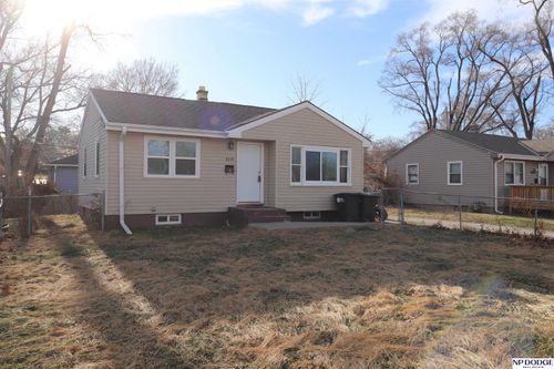 4235 Redman Ave, Omaha, NE, 68111-1447 | Card Image