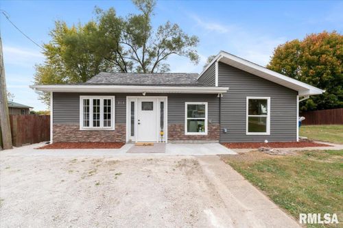 810 Hacker St, Buffalo, IA, 52728-7774 | Card Image